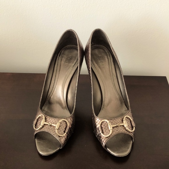 Gucci Women's Mid Heel Pump with Horsebit - Black - Size 8.5